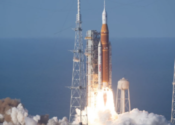 Artemis II Mission: Even NASA Isn’t Immune to Outlook Glitches and Toilet Trouble