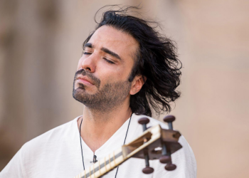 WATCH: Iranian Musician Performs In Front of Damavand Power Plant After Trump Threat