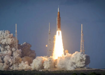 How Much Do Artemis II Astronauts Earn?