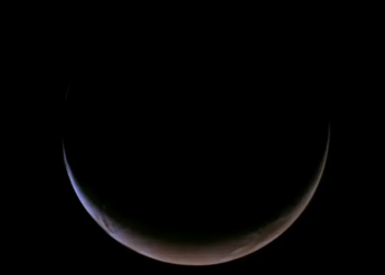 Psyche Mission Captures Rare Crescent View of Mars During Deep-Space Flyby