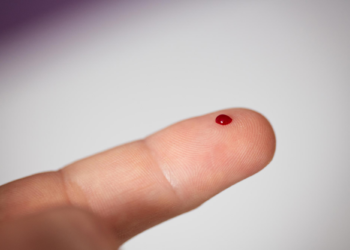 A Handheld Blood Test Could Detect Cancer Earlier Than Ever, Scientists Say