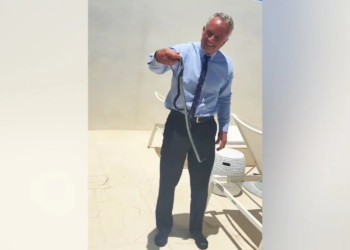 Watch: RFK Jr Sparks Backlash After Grabbing Live Snakes With Bare Hands in Viral Video