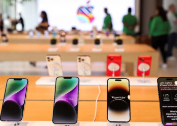 Apple May Pay iPhone Users Up to $95 Over Delayed AI Siri Features