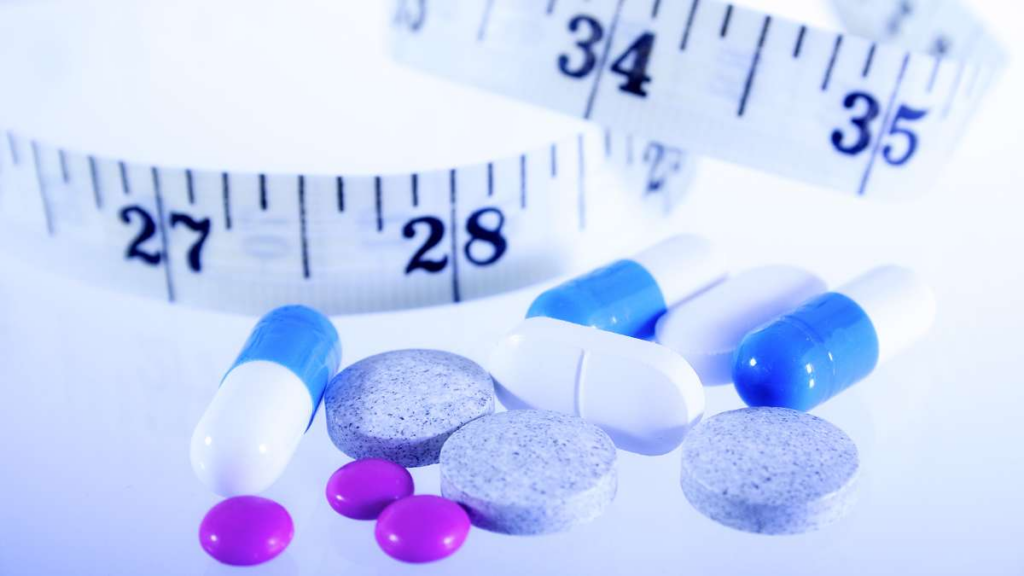 AstraZeneca's Elecoglipron: Can The Daily Weight-Loss Pill Challenge Ozempic and Mounjaro?