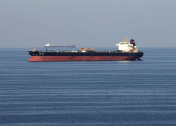 Iran Closes Strait of Hormuz Again Despite US Peace Deal, Raising Fresh Fears Over Global Oil Supply