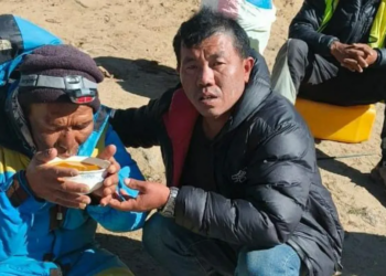 ‘Miracle on Everest’: Missing Guide Feared Dead Found Crawling to Safety After Six Days Alone