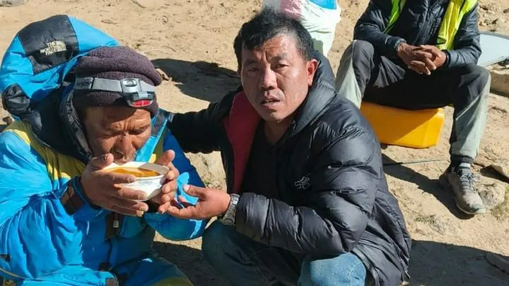 ‘Miracle on Everest’: Missing Guide Feared Dead Found Crawling to Safety After Six Days Alone