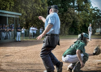 Robot Umpires in Korea Reveal Hidden Bias in Sports Officiating, Study Finds