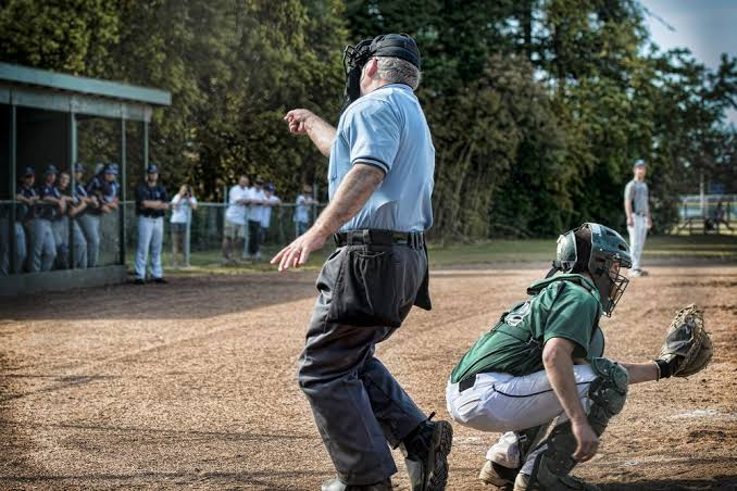 Robot Umpires in Korea Reveal Hidden Bias in Sports Officiating, Study Finds