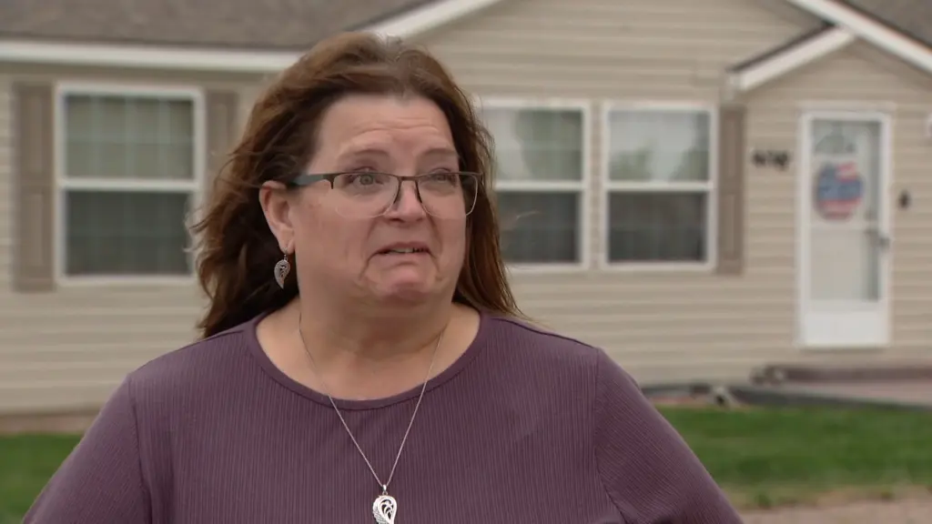 A Colorado foreclosure listing has gone viral after warning buyers the home is occupied, cannot be inspected, and will require the purchaser to obtain possession.