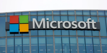 Microsoft Layoffs Spark H-1B Visa Debate as Company Continues Foreign Hiring