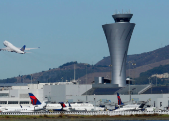 Could a Video Gamer Be in Charge of Your Next Flight? FAA Hires 2,000 Players as Air Traffic Controllers