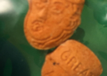 TRUMP SHAPED