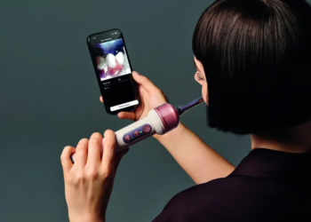 Watch: Dyson CameraJet Toothbrush Has a Camera, AI, and a Built-In Flosser