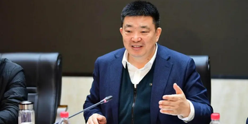 Former Wuhan Mayor Zhou Xianwang Jailed for 14 Years in $9 Million Bribery Case